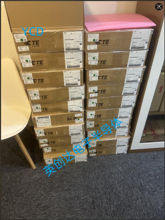 EV100AAANA5  1618398-0 2 1.jpg